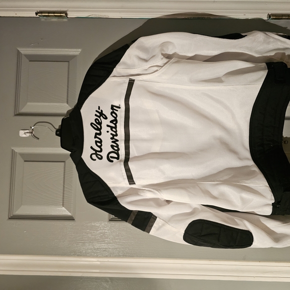 Harley Davidson Womens Jacket White and Black - Picture 2 of 4